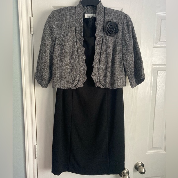 Danny & Nicole Dress Size 12P - Picture 2 of 8